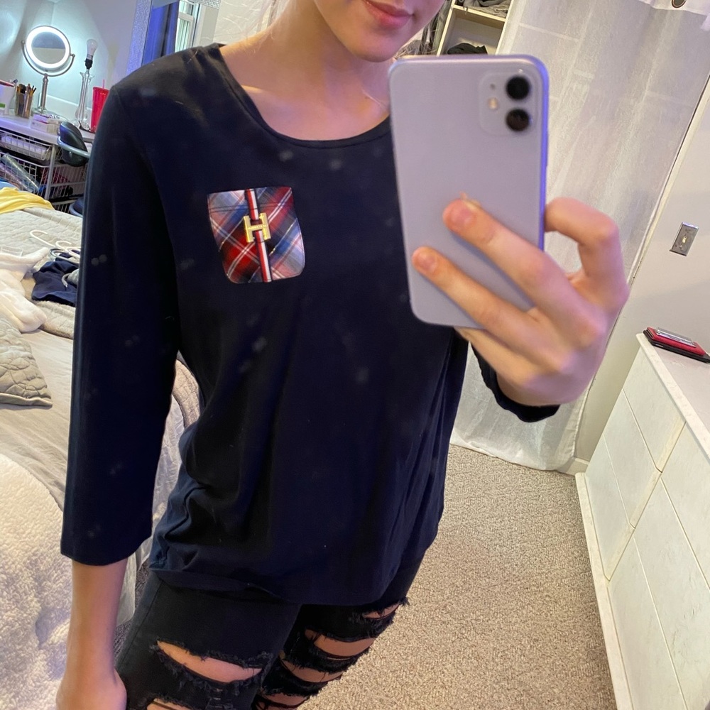 Tommy H quarter sleeve top!